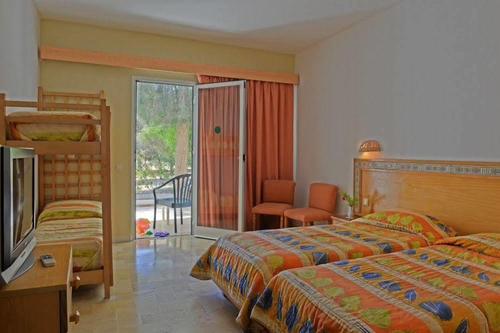 Hotel Meninx Djerba Triffa Exterior photo