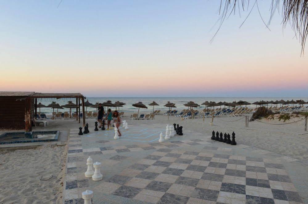 Hotel Meninx Djerba Triffa Exterior photo